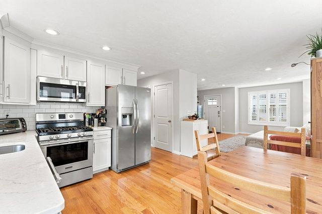 59 Riley Rd 59, Tyngsborough, MA 01879