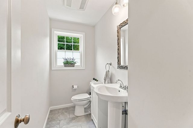 59 Riley Rd 59, Tyngsborough, MA 01879
