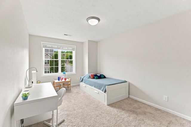 59 Riley Rd 59, Tyngsborough, MA 01879