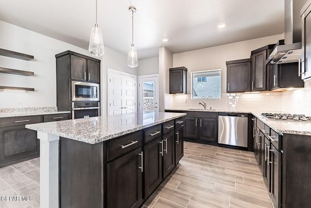 15216 Expectation Avenue, El Paso, TX 79938