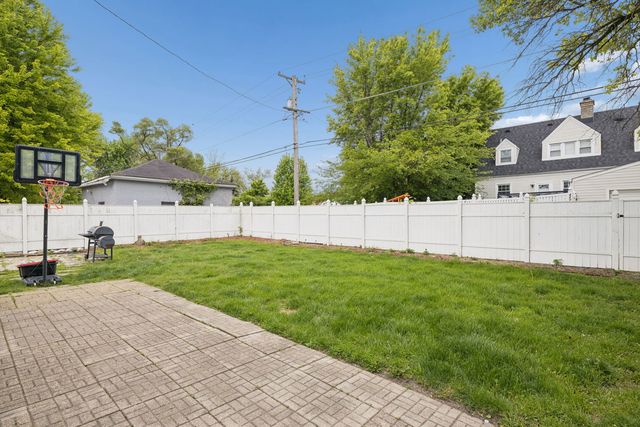 4148 Maple Avenue, Lyons, IL 60534