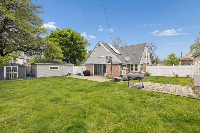 4148 Maple Avenue, Lyons, IL 60534