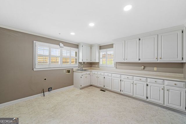 210 Wildwood Drive, Cartersville, GA 30120