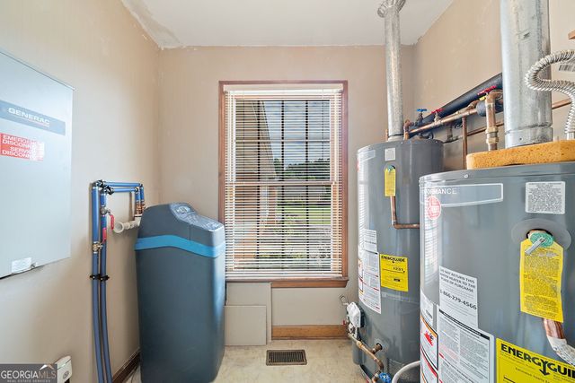 210 Wildwood Drive, Cartersville, GA 30120