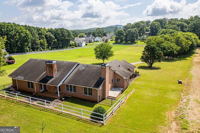 210 Wildwood Drive, Cartersville, GA 30120