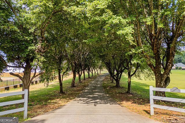 210 Wildwood Drive, Cartersville, GA 30120