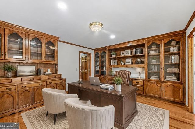 210 Wildwood Drive, Cartersville, GA 30120