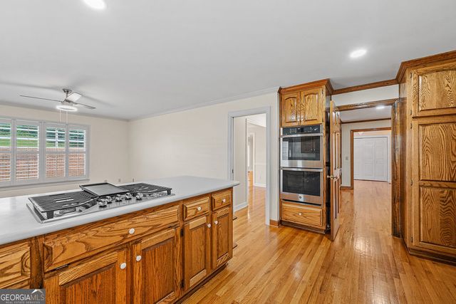 210 Wildwood Drive, Cartersville, GA 30120