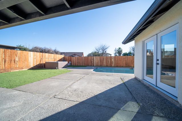 776 Folsom way, Manteca, CA 95337