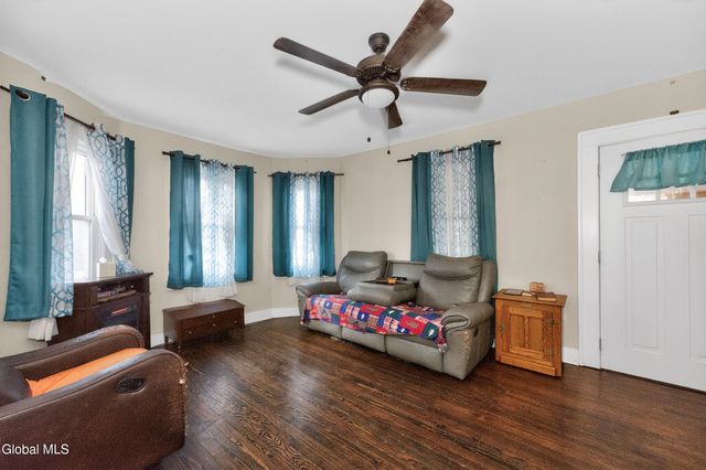 37 Main Street, Ballston, NY 12019