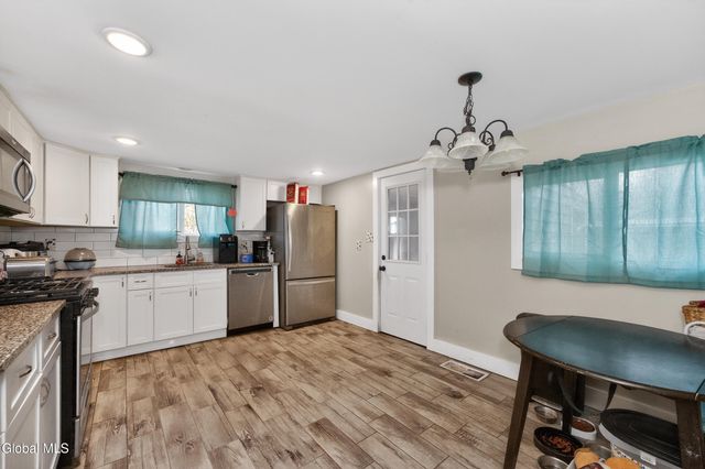 37 Main Street, Ballston, NY 12019