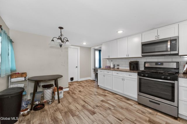 37 Main Street, Ballston, NY 12019