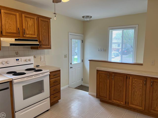 19877 Woodward Street, Clinton Township, MI 48035