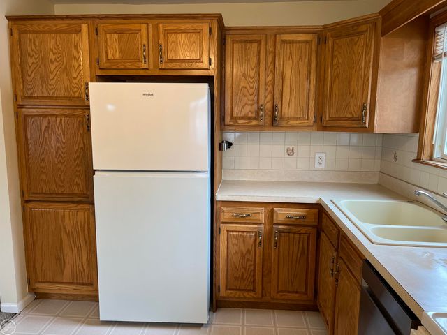 19877 Woodward Street, Clinton Township, MI 48035