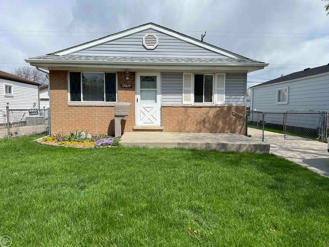 19877 Woodward Street, Clinton Township, MI 48035