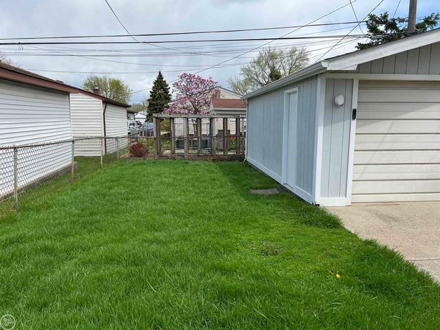19877 Woodward Street, Clinton Township, MI 48035