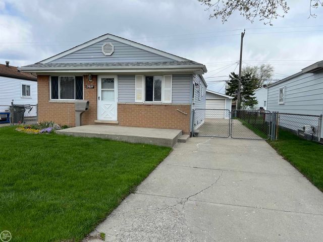 19877 Woodward Street, Clinton Township, MI 48035
