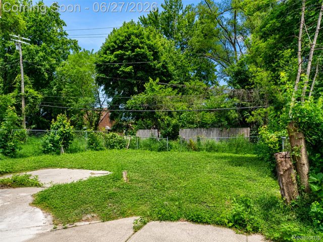13600 Washburn Street, Detroit, MI 48238