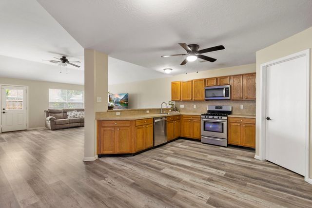 29106 Foxingham Circle, Spring, TX 77386