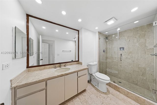 1800 NE 114th St 811, Miami, FL 33181