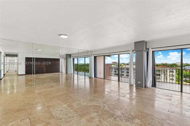1800 NE 114th St 811, Miami, FL 33181