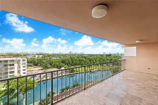 1800 NE 114th St 811, Miami, FL 33181