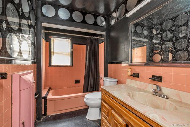 117-21 Francis Lewis Boulevard, Cambria Heights, NY 11411