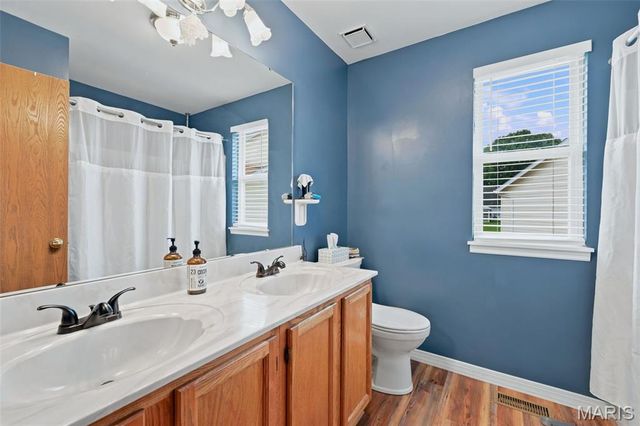 16337 Hampden Place, Florissant, MO 63034