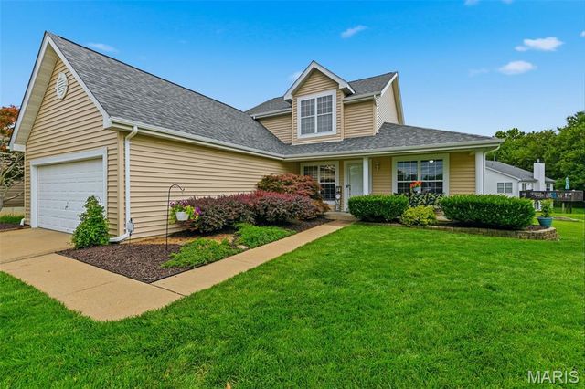 16337 Hampden Place, Florissant, MO 63034