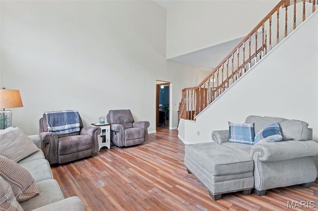 16337 Hampden Place, Florissant, MO 63034