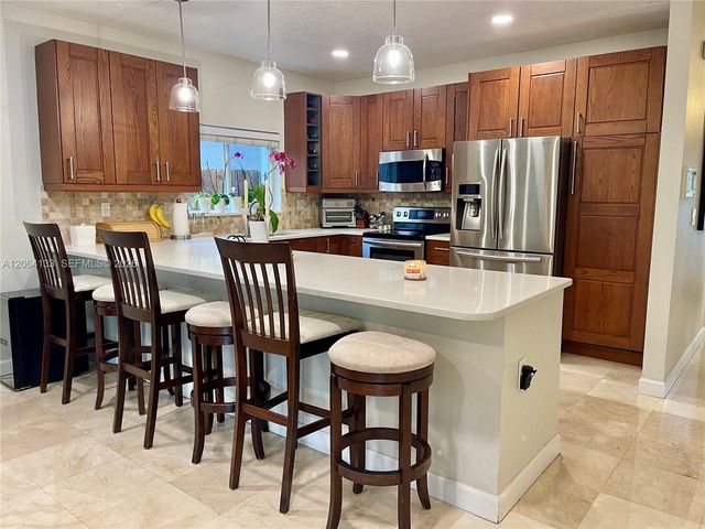 14121 SW 130th Ave, Miami, FL 33186