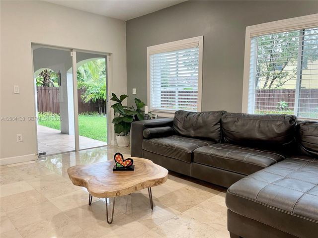 14121 SW 130th Ave, Miami, FL 33186