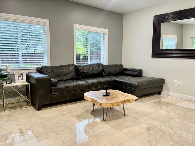14121 SW 130th Ave, Miami, FL 33186