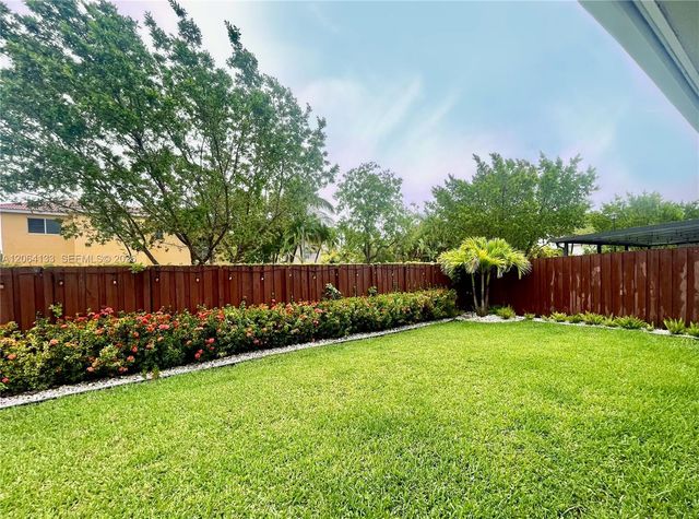 14121 SW 130th Ave, Miami, FL 33186