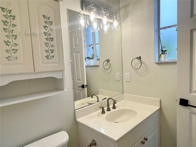 14121 SW 130th Ave, Miami, FL 33186