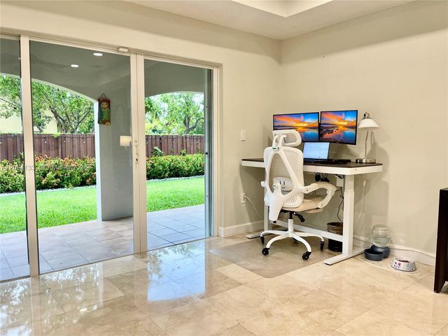 14121 SW 130th Ave, Miami, FL 33186