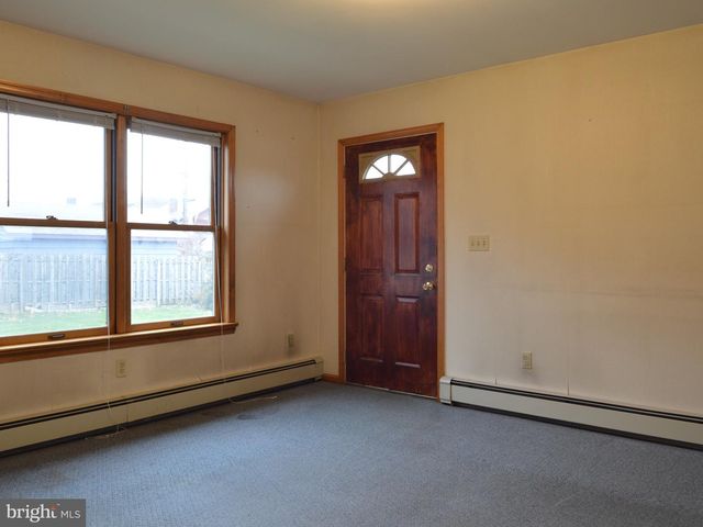 2203 FAIRVIEW AVE, Easton, PA 18042