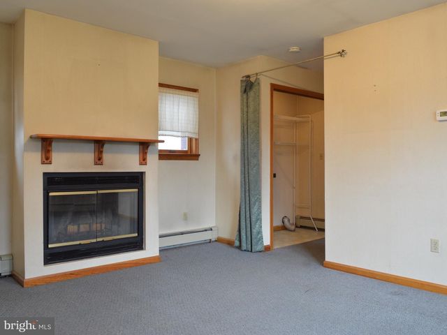 2203 FAIRVIEW AVE, Easton, PA 18042