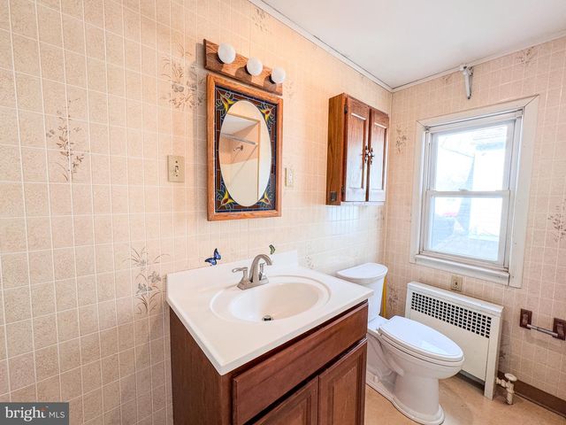 2203 FAIRVIEW AVE, Easton, PA 18042