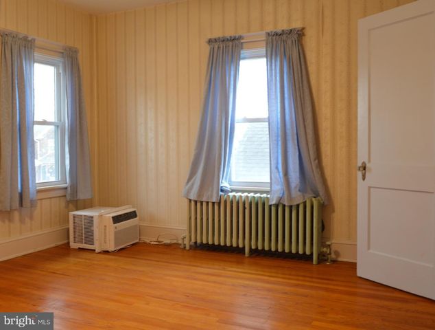 2203 FAIRVIEW AVE, Easton, PA 18042