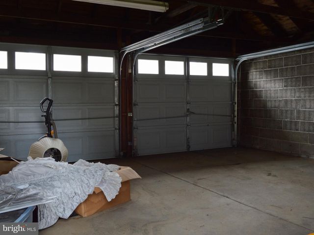 2203 FAIRVIEW AVE, Easton, PA 18042