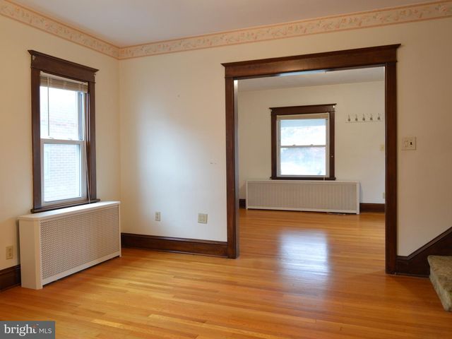 2203 FAIRVIEW AVE, Easton, PA 18042