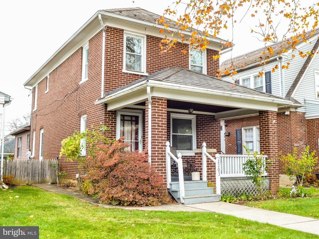 2203 FAIRVIEW AVE, Easton, PA 18042