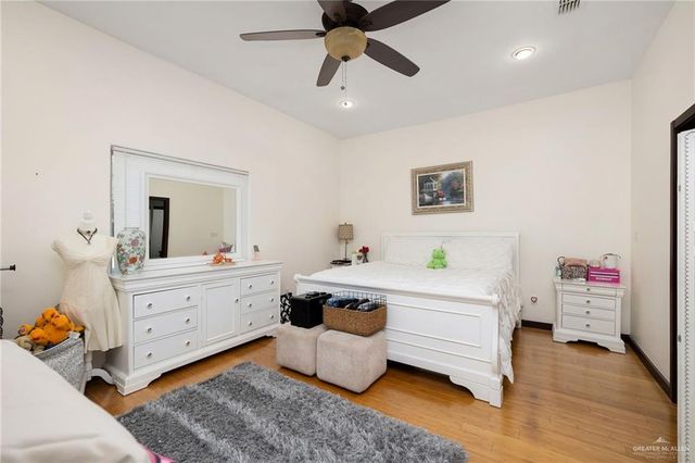 914 Rio Grande Drive, Mission, TX 78572