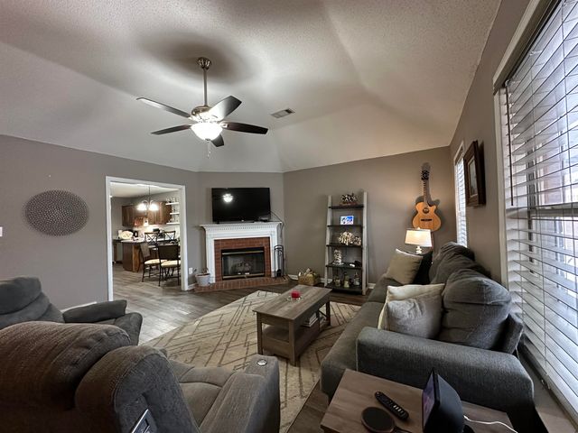 3004 WOODLAND ELM CV N, Lakeland, TN 38002