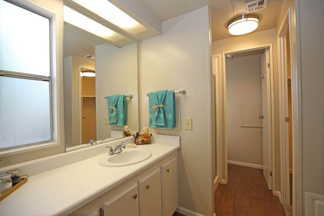 1127 Redwood Boulevard, Redding, CA 96003