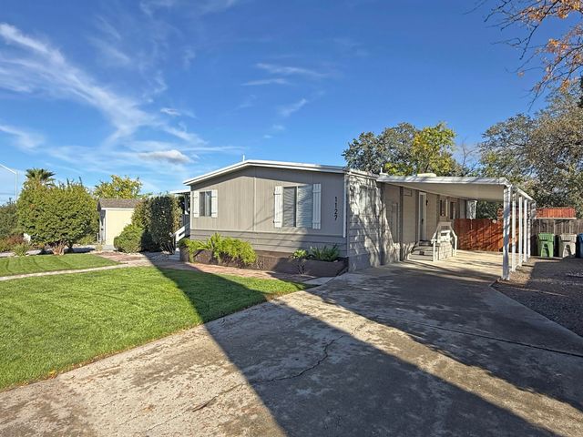 1127 Redwood Boulevard, Redding, CA 96003