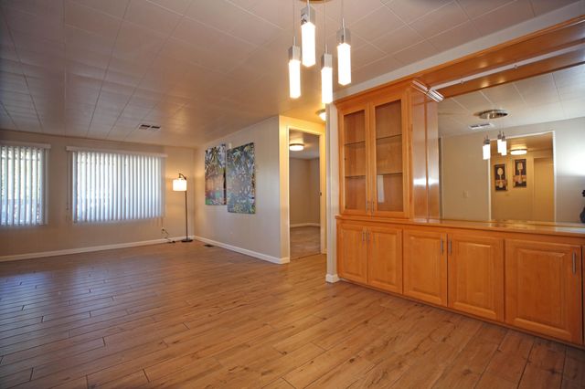 1127 Redwood Boulevard, Redding, CA 96003