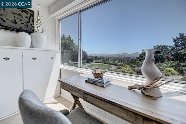 1941 Skycrest Dr 6, Walnut Creek, CA 94595
