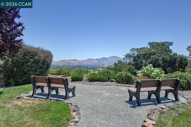 1941 Skycrest Dr 6, Walnut Creek, CA 94595